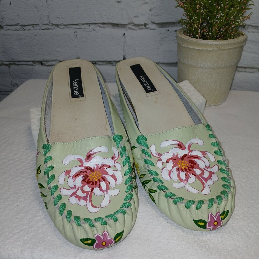 KENZIE DENSO WOMENS GREEN LEATHER FLORAL MULES, SIZE 8, Mocassin Slides EUC
